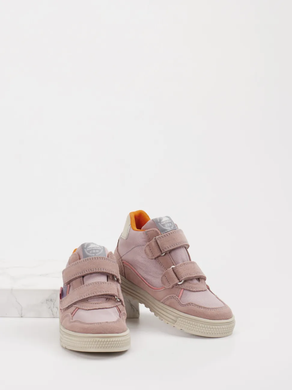 Naturino – Sneaker aus Veloursleder in Rosa