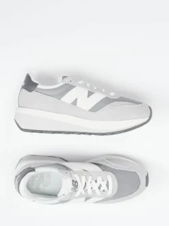 New Balance – Retro-Sneaker aus Textil in Grau