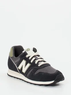 New Balance – Retro-Sneaker aus Nubukleder und Mesh