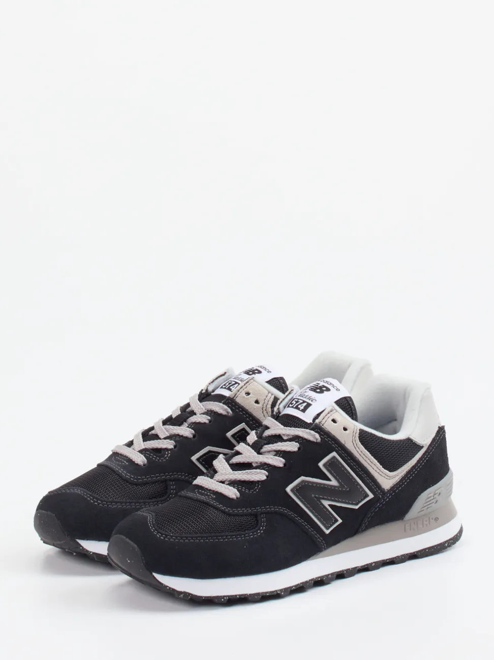 New Balance – Sneaker aus Textil und Veloursleder schwarz
