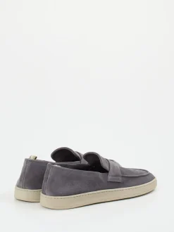 Officine Creative – Loafer aus Veloursleder steingrau