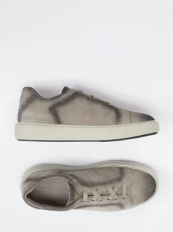 Officine Creative – Sneaker aus Veloursleder taupegrau