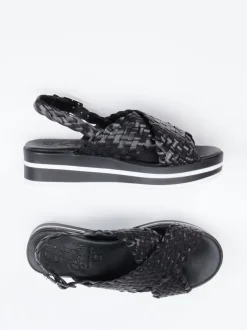 Oh!My Sandals – Plateau-Sandale aus Flechtleder Schwarz