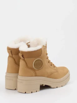 Palladium – Stiefeletten aus Nubukleder in Camel