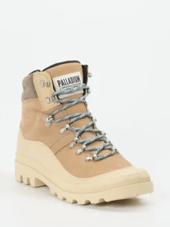 Palladium – Wanderboots aus Nubukleder in Beige