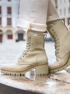 Panama Jack – Schnürboots aus Nubukleder Beige