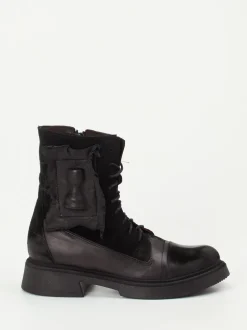 Papucei – Schnürboots aus Kalbleder in Schwarz