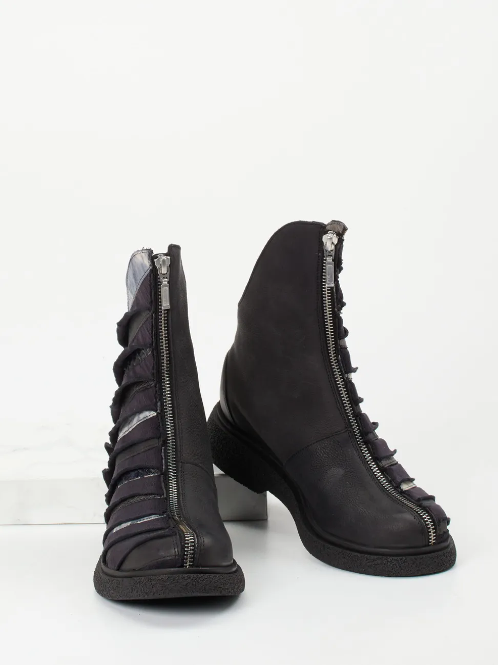 Papucei – Stiefeletten aus Leder mit Layer-Look
