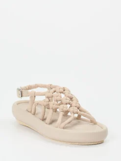 Patrizia Bonfanti – Riemchensandale aus Lammleder beige