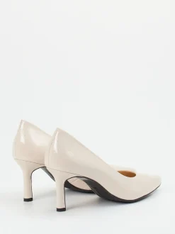 Paul Green – Pumps aus Lackleder in Cremeweiß