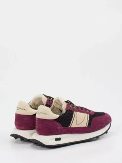 Philippe Model – Sneaker aus Veloursleder in Brombeer