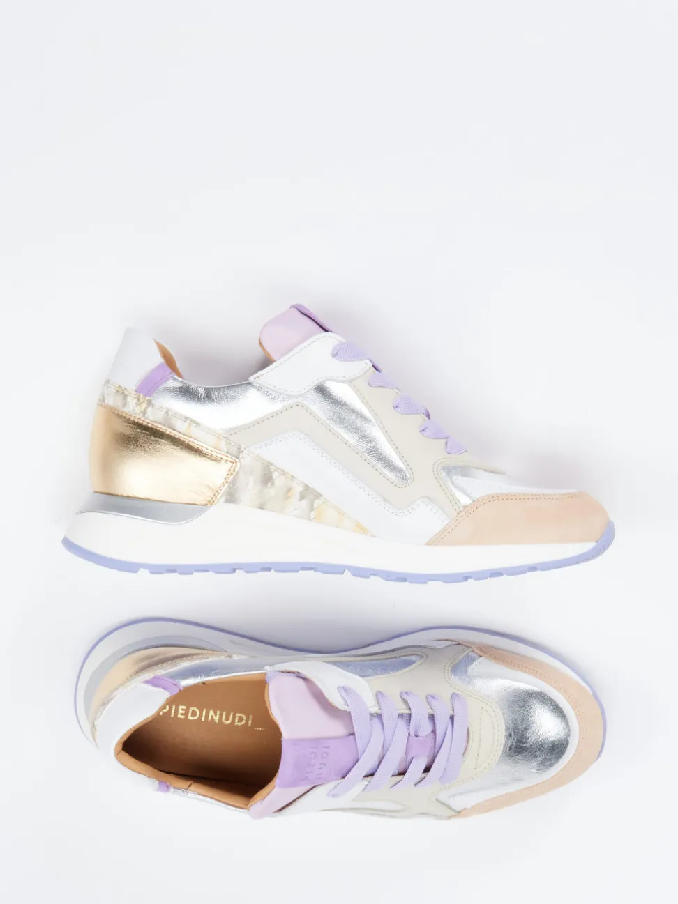 Piedi Nudi – Low-Top-Sneaker aus Metallicleder multicolor