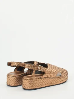 Pons Quintana – Plateau-Sandalen aus Flechtleder kupfer