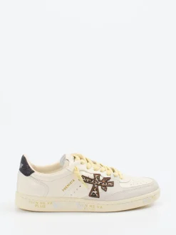 Premiata – Sneaker aus Velourleder in Cremeweiß