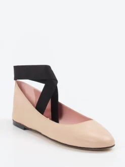 Pretty Ballerinas – Ballerinas aus Kalbleder Hellbeige