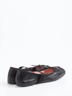 Pretty Ballerinas – Mary Janes aus Lammleder schwarz