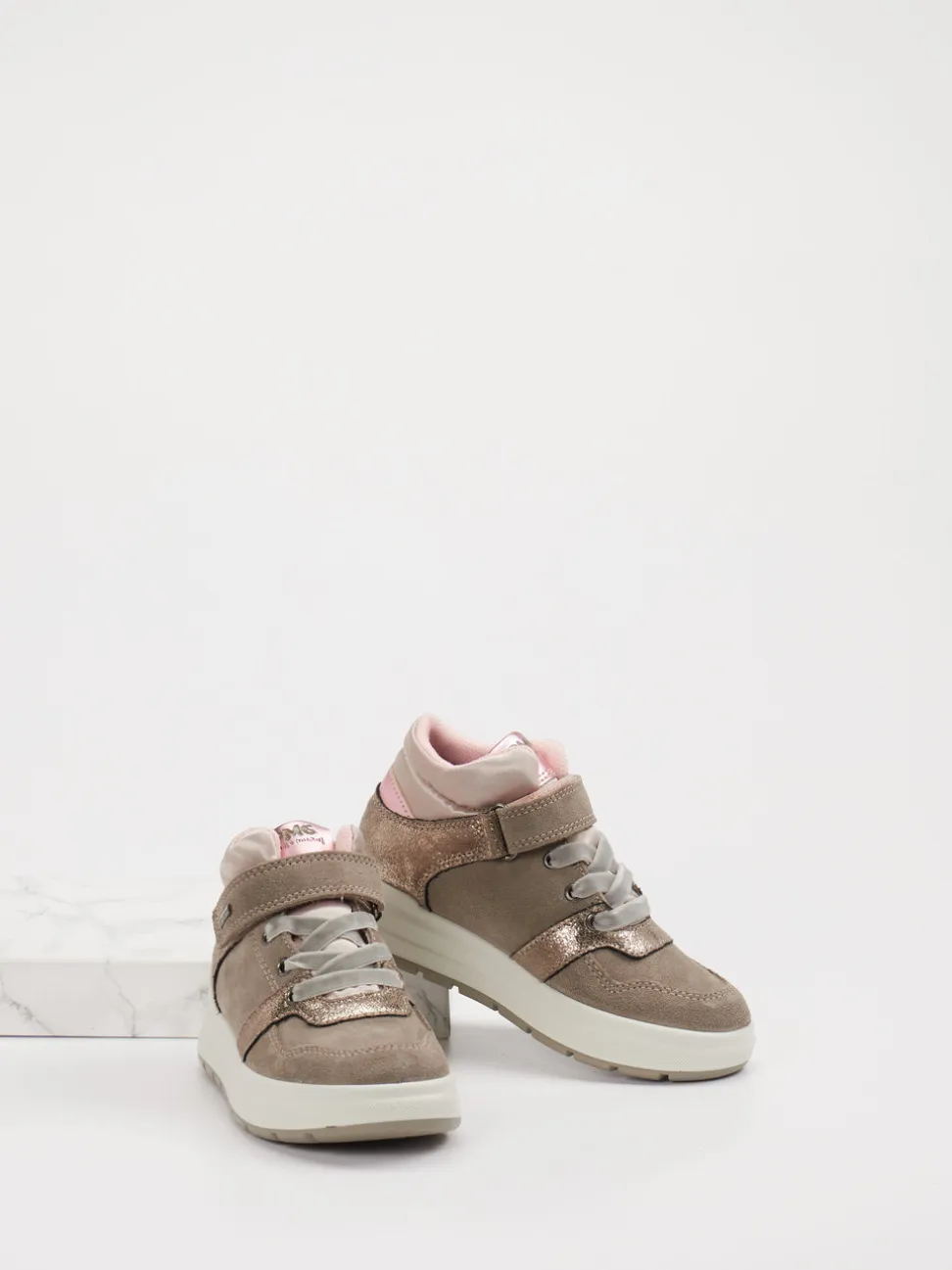 Primigi – Mid-Top Sneaker aus Veloursleder Taupe