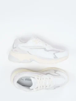 Puma – Chunky Sneaker aus Textil und Wildleder Offwhite