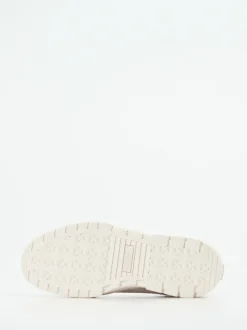 Puma – Platform Sneaker aus Leder Offwhite