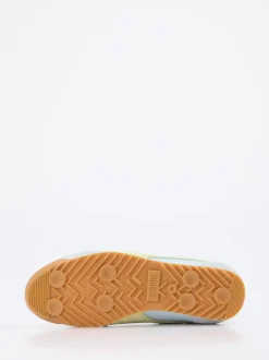 Puma – Retro-Sneaker aus Veloursleder in Pastellblau