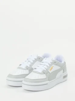 Puma – Sneaker aus Leder in Weiß mit Retro-Charme