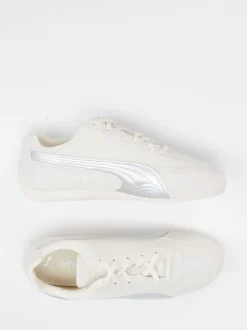 Puma – Sneaker aus Veloursleder und Mesh cremeweiß