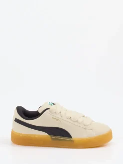 Puma – Sneaker aus Veloursleder in Cremeweiß