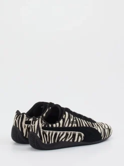 Puma – Sneaker aus Veloursleder und Fellstruktur schwarz