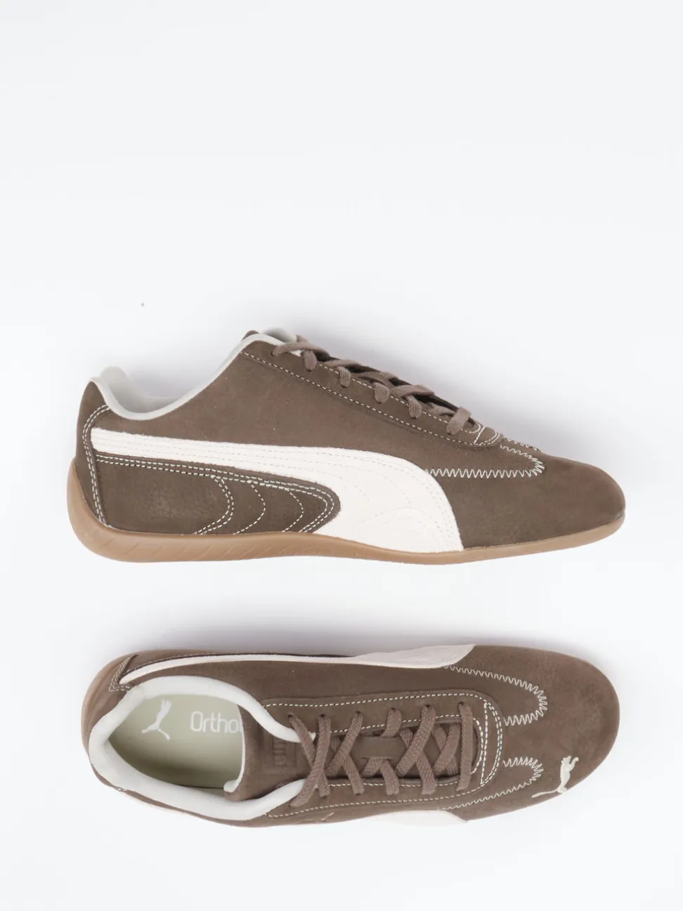 Puma – Sneaker aus Veloursleder schokobraun