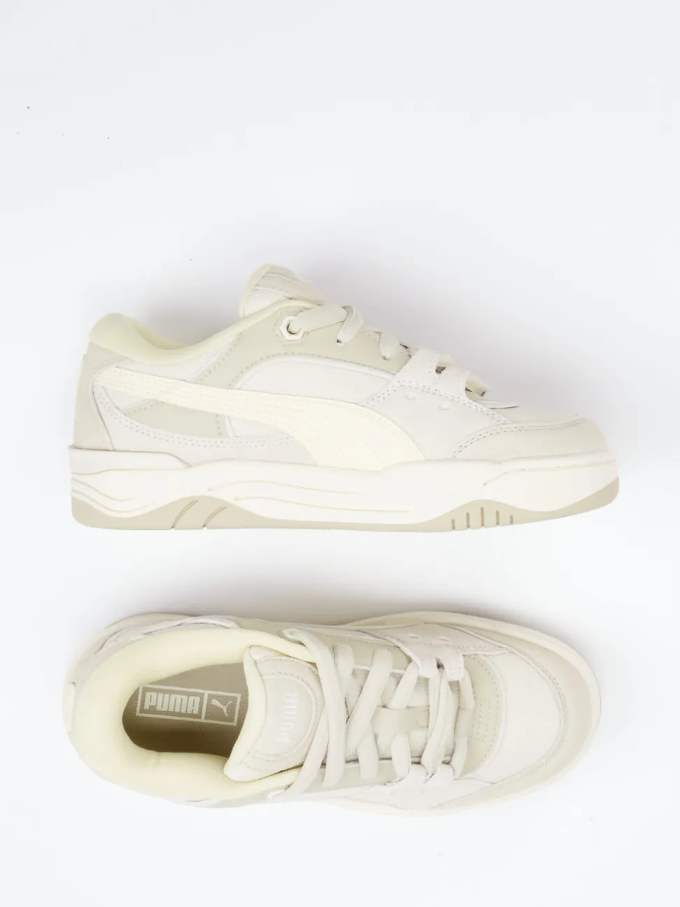 Puma – Sneaker aus Veloursleder Beige