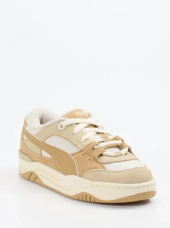 Puma – Sneaker aus Veloursleder und Mesh beige