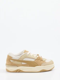 Puma – Sneaker aus Veloursleder und Mesh beige