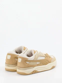Puma – Sneaker aus Veloursleder und Mesh beige