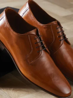 Quarvif – Derby-Schnürschuh aus Glattleder Cognac