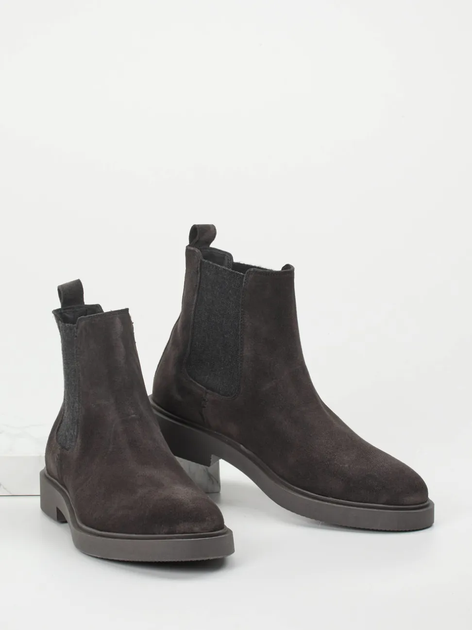 Ralph Harrison – Chelsea Boots aus Veloursleder grau