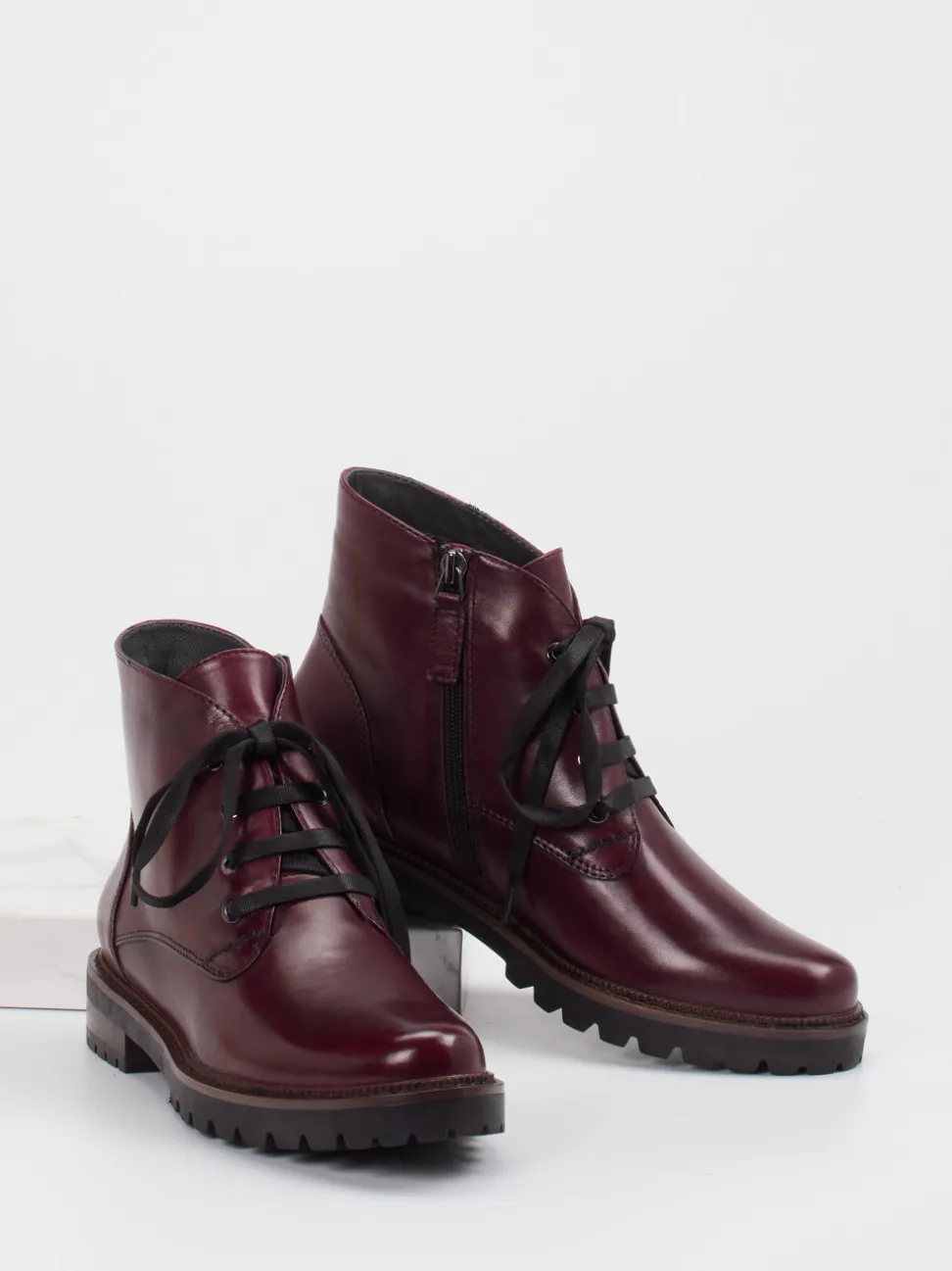 Ralph Harrison – Schnürstiefeletten aus Lammleder Bordeaux