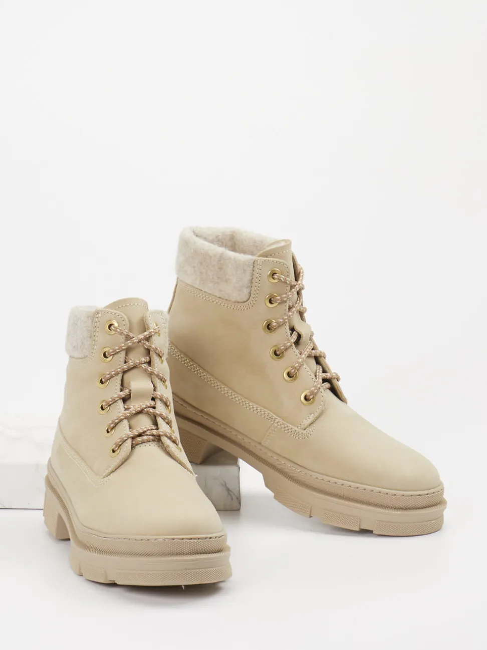 Ralph Harrison Country – Schnürboots aus Leder Beige