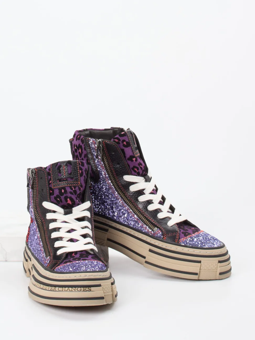 Rebecca White – High-Top Sneaker aus Metallic mit Glitzer