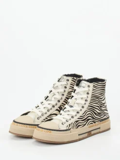 Rebecca White – High-Top-Sneaker aus Fellimitat Zebra-Look