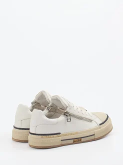 Rebecca White – Sneaker aus Lammleder cremeweiß