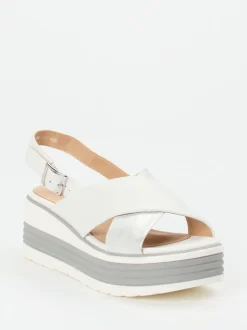 Regarde Le Ciel – Plateau-Sandale aus Kalbleder Offwhite