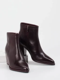 Regarde Le Ciel – Stiefelette aus Kalbleder dunkelrot