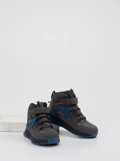 Ricosta – Outdoor-Sneaker aus Veloursleder grau