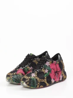 Rise – Low-Top Sneaker aus Textil mit Strassbesatz