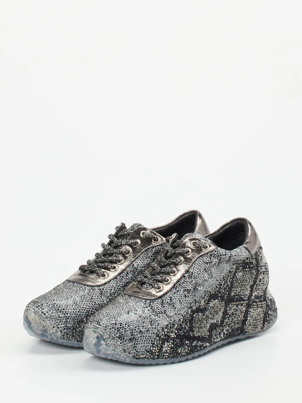 Rise – Sneaker aus Metallic-Textil in Silbergrau