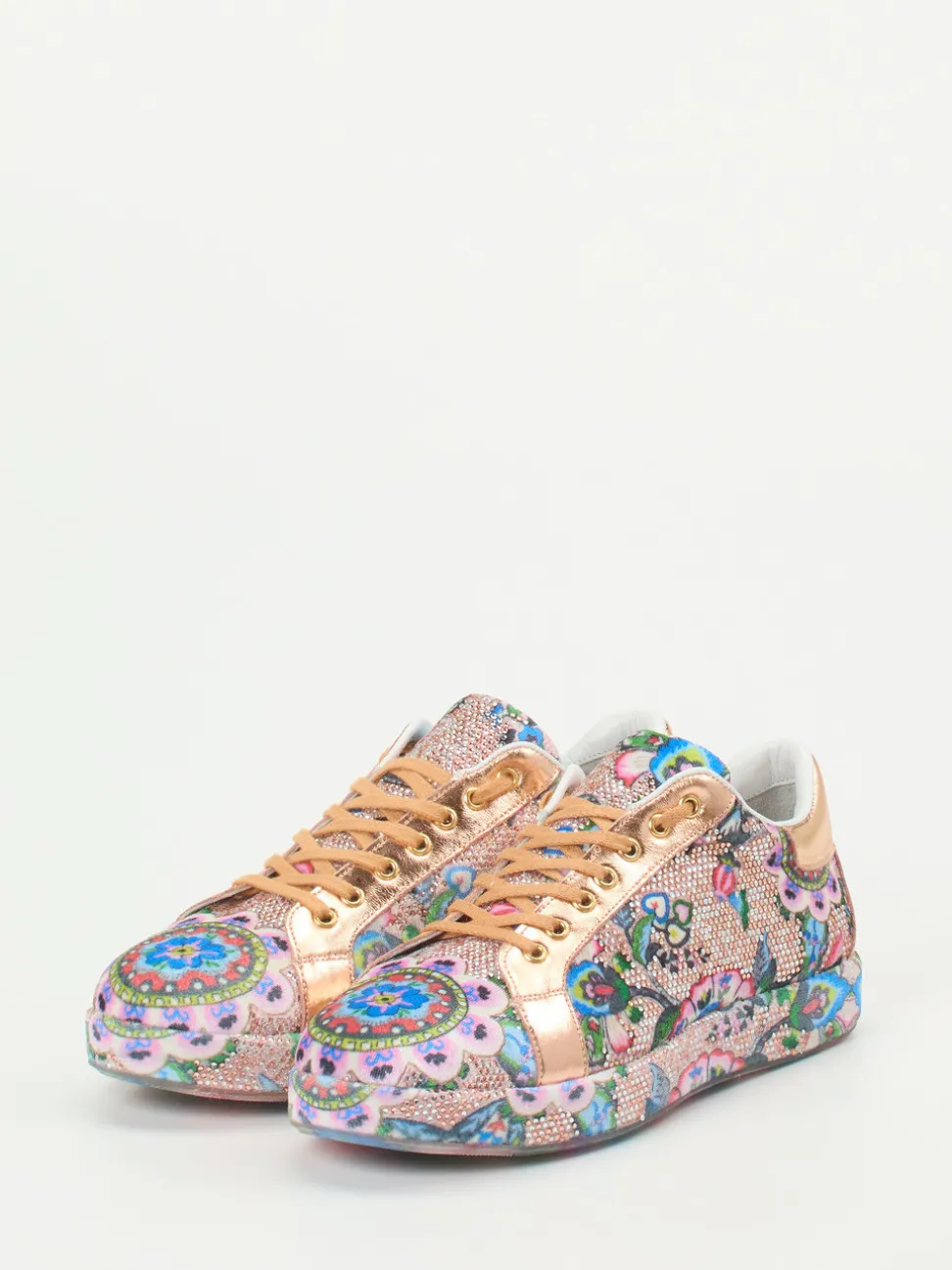Rise – Sneaker aus Metallic mit Strass und Print