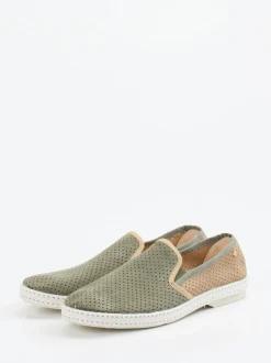 Rivieras – Slipper aus Veloursleder in Salbeigrün