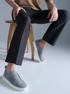 Santoni – Slip-On Sneaker aus Veloursleder Taubenblau