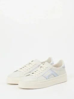 Santoni – Sneaker aus genarbtem Lammleder cremeweiß