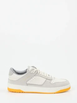 Santoni – Sneaker aus Kalbleder in Cremeweiß